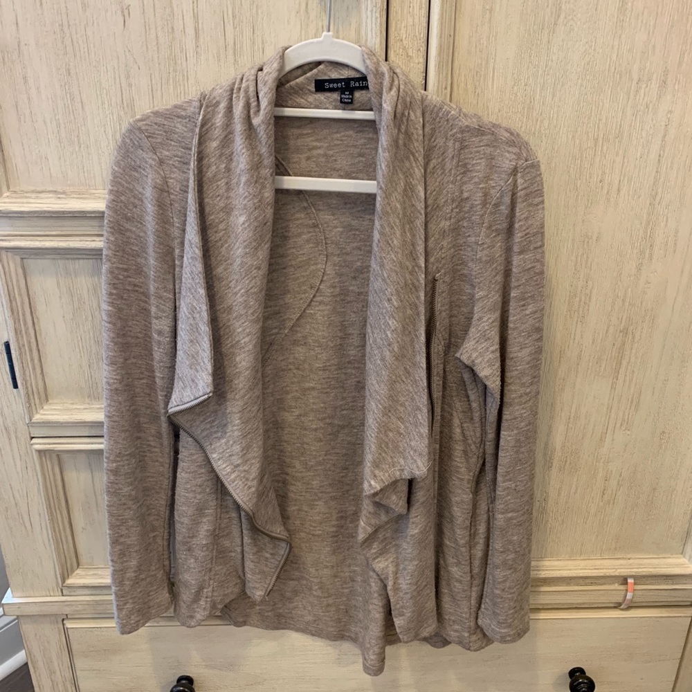 Cardigan - Picture 2 of 3